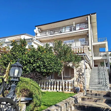 Kozul Apartment